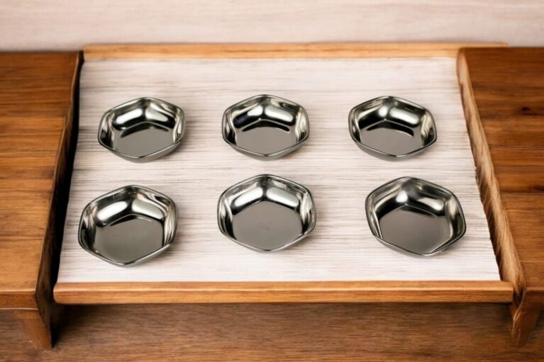 Stainless Steel Plate Set – Pack of 6 | Food-Grade, Rustproof & Mirror Finish Dinner Plates